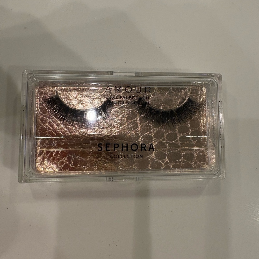 Sephora Amour False Lashes (brand new) seal
